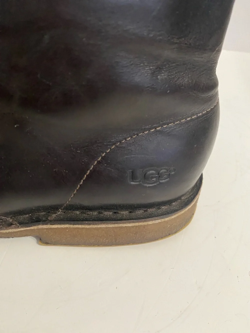 Ugg Men's Dark Brown Leather Chukka Boots - Classic Lace-Up Style Size 12